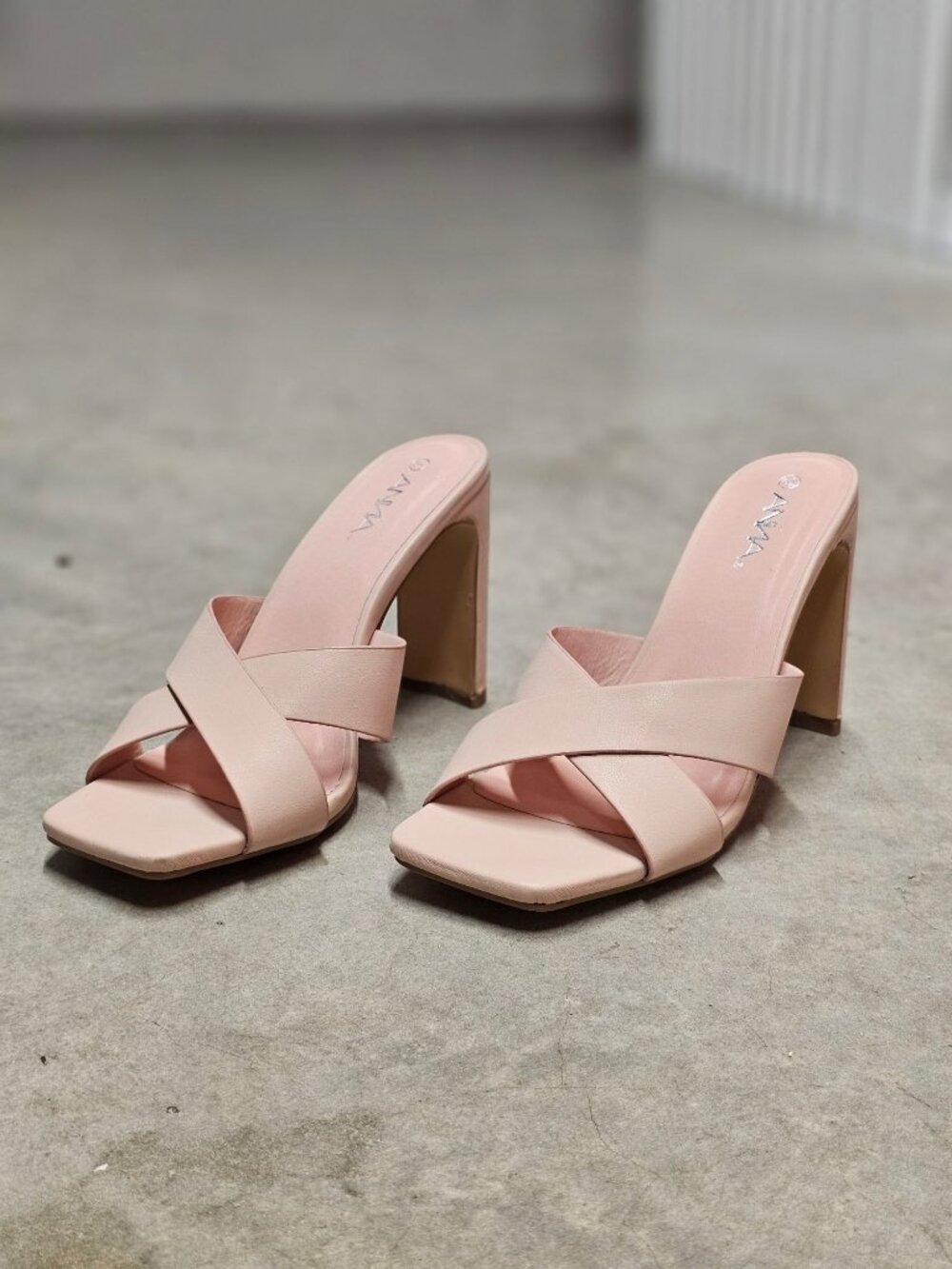 Womens Pink Block Heel Sandals With Criss-Cross Straps & Square Toe Design - Picture 3 of 14